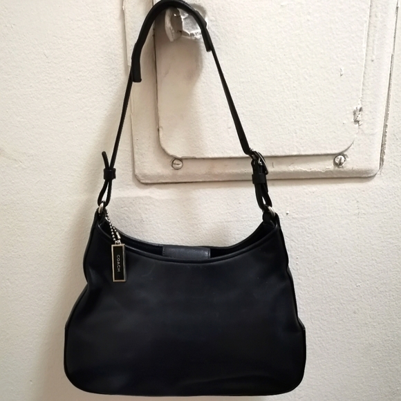 Coach Handbags - Vintage Coach Calf Skin Hoho FOK-8134